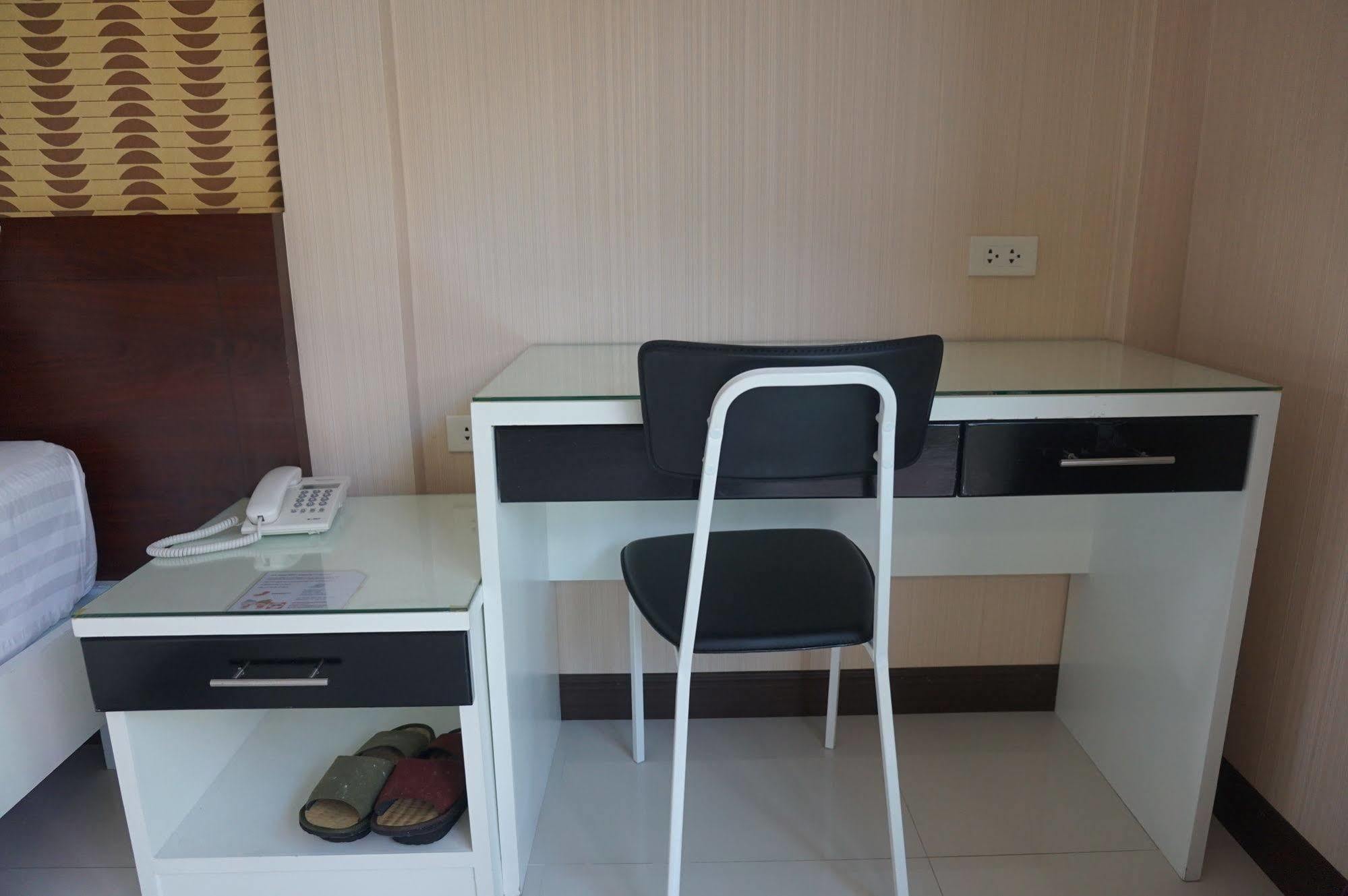 Med Room Korat Nakhon Ratchasima Extérieur photo
